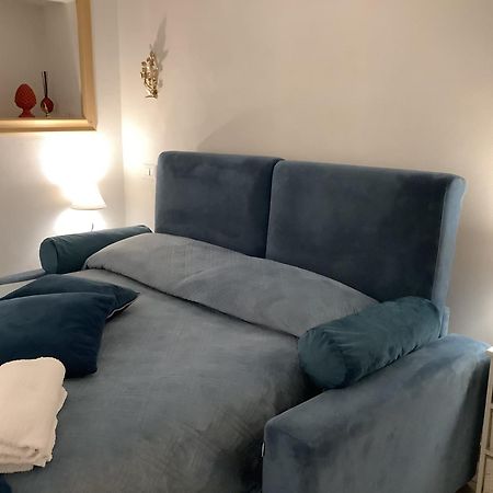 נאפולי Tinnyhouse מראה חיצוני תמונה