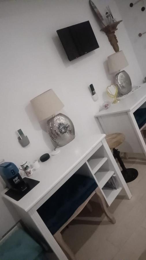 נאפולי Tinnyhouse מראה חיצוני תמונה